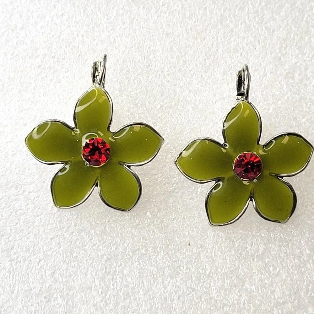 Green Enamel Flower Earrings with Red Rhinestone - Picture 2 of 10